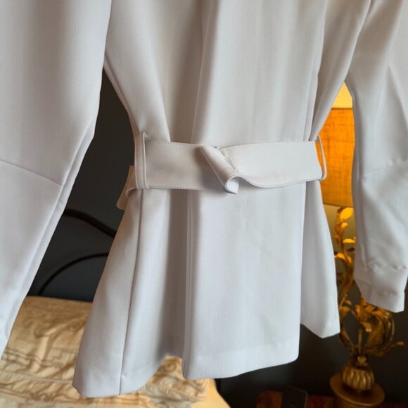 Vintage White Lightweight Belted Bomber Blazer - Picture 9 of 14